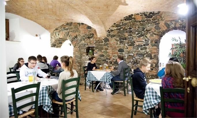 ホテル Il Portico Carrosio エクステリア 写真