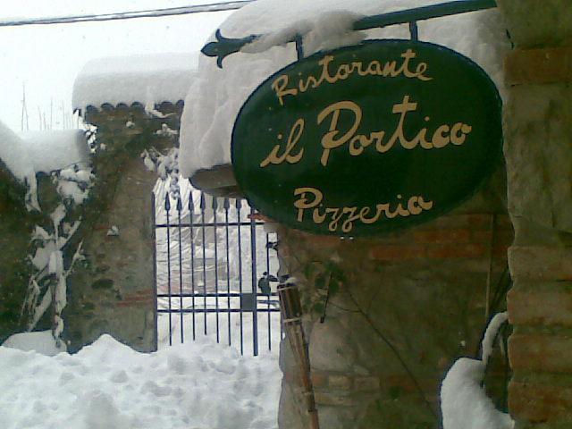 ホテル Il Portico Carrosio エクステリア 写真