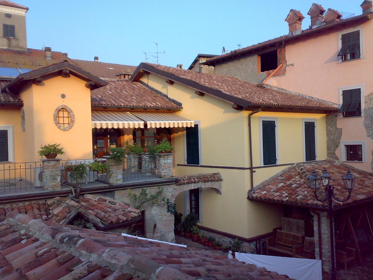 ホテル Il Portico Carrosio エクステリア 写真