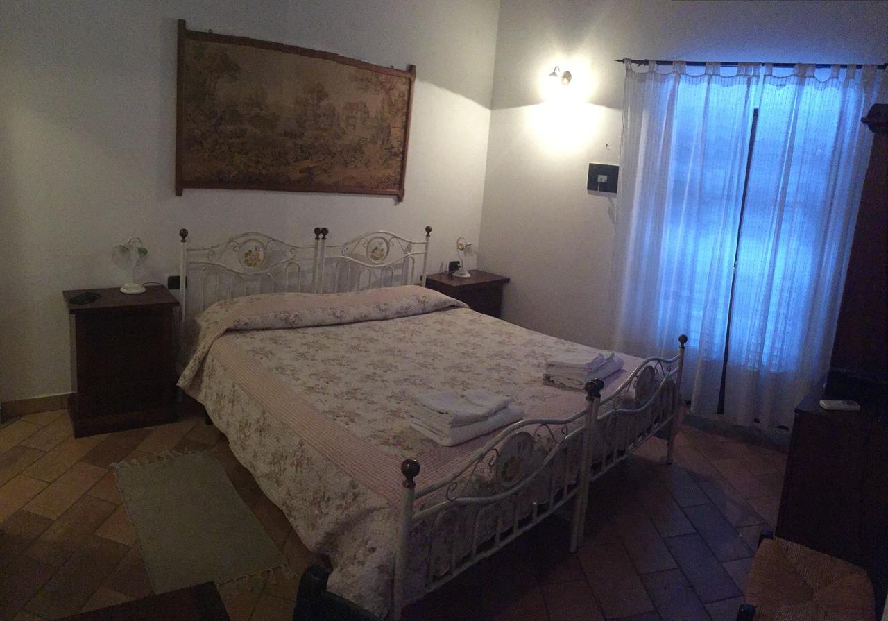 ホテル Il Portico Carrosio エクステリア 写真