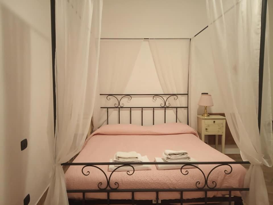 ホテル Il Portico Carrosio エクステリア 写真